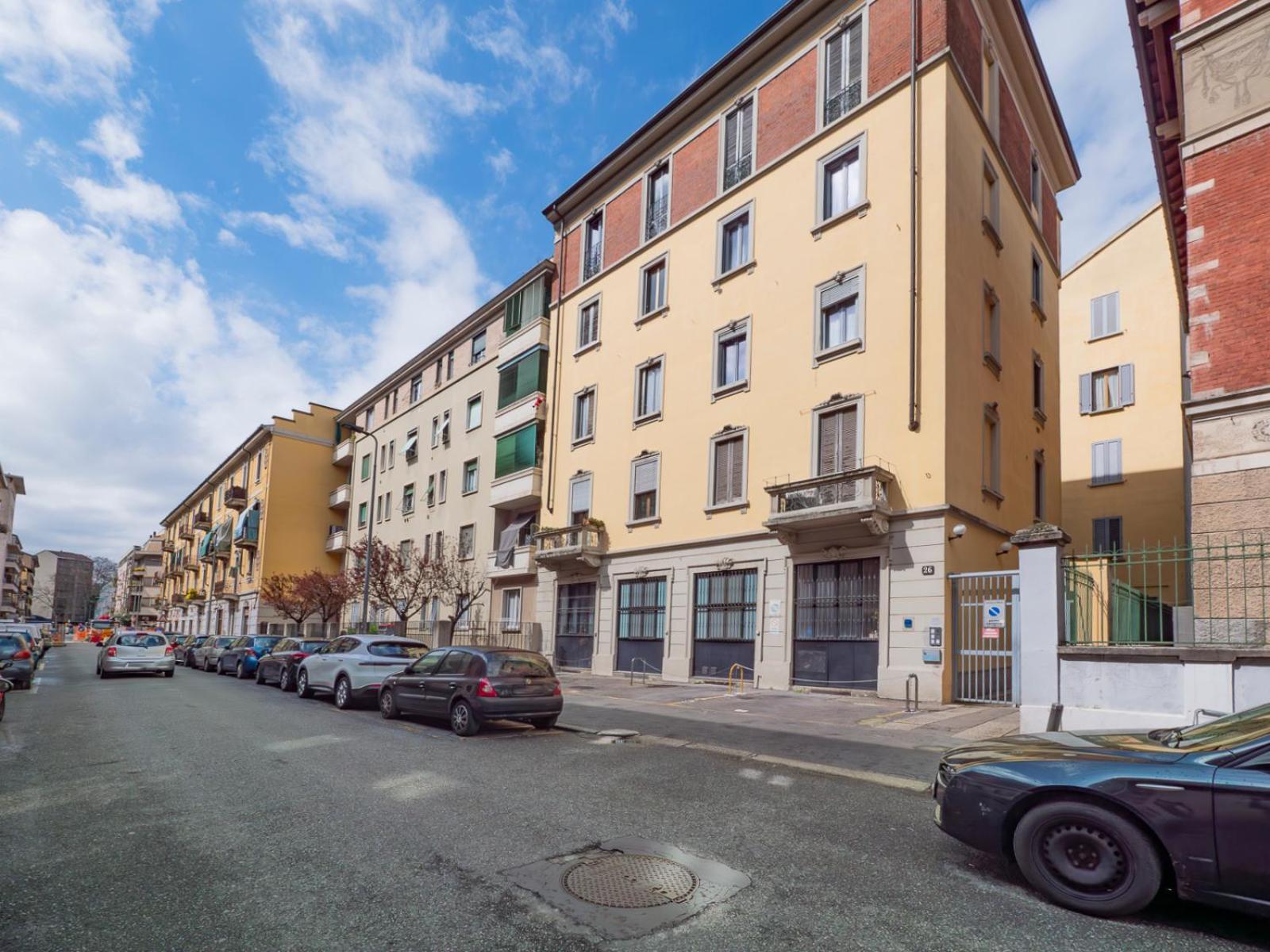 Xenia Apartments - Colorful Apartment In Fiera Area Milano Esterno foto